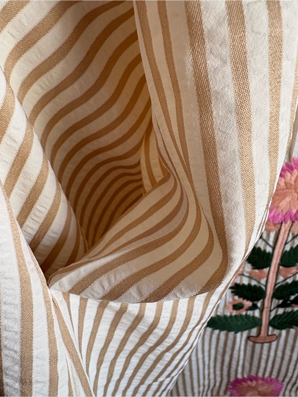 ❤️NEW entro Embroidered Floral Stripe Maxi Dress - Cream & Pink - Picture 8 of 13